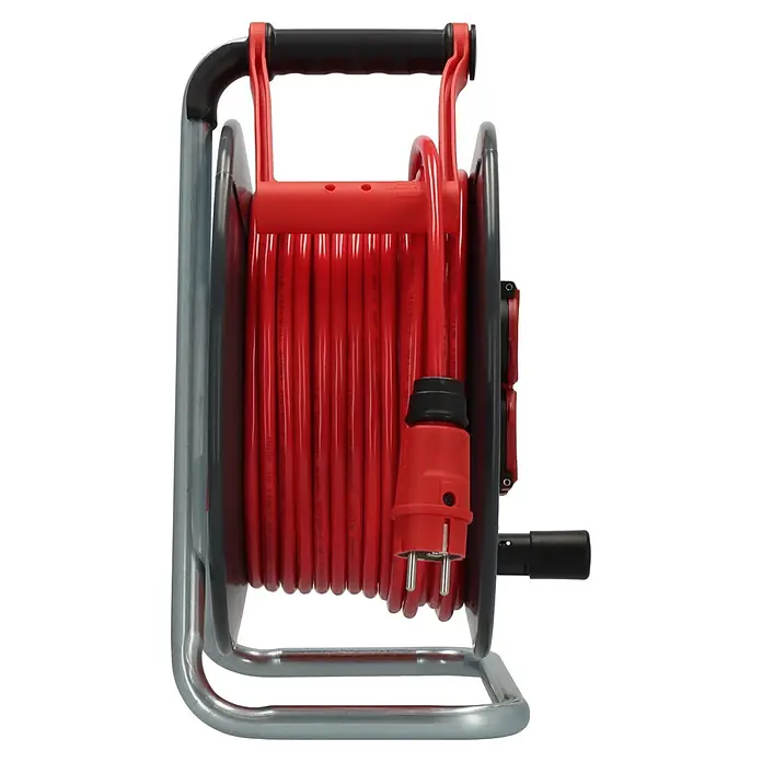 Brennenstuhl Kabeltrommel SC 5110 - Stahlblech, 50 m, H07BQ, IP44 - Rote Kabeltrommel mit schwarzem Griff, silbernem Metallrahmen und rotem Stecker.