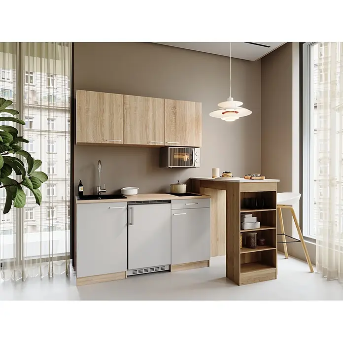 Respekta Miniküche Ingrid - Breite: 150 cm, Weiß, Mit Bartisch, Mit Kochfeld + Kühlschrank + Mikrowelle - Moderne, kompakte Küchenzeile mit hellen Holzschränken und hellgrauen Unterschränken, integrierten Geräten und Frühstückstheke.