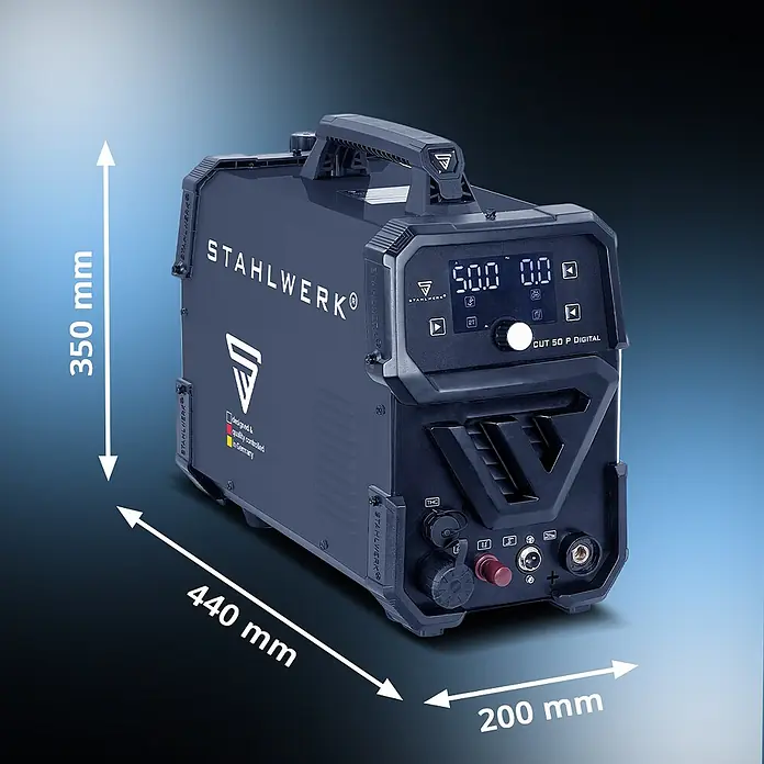 STAHLWERK Plasmaschneider Plasmaschneider CUT 50 Pro Digital THC - Schweißstrom: 50 A, 230 V - Kompaktes dunkelgraues STAHLWERK CUT 50 P DIGITAL Plasmaschneidgerät mit Digitalanzeige.