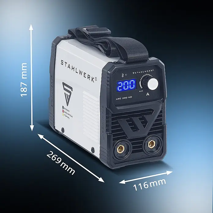 STAHLWERK Elektrodenschweißgerät ARC 200 MD - DC Vollausstattung - Schweißstrom: 200 A, 230 V - Weiß-schwarzes STAHLWERK ARC 200 MD Schweißgerät mit Digitalanzeige, Maße: H 187mm, L 269mm, B 116mm.