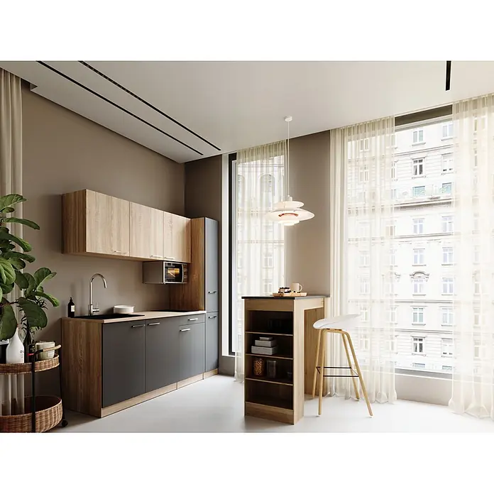 Respekta Küchenzeile Ingrid - Breite: 180 cm, Grau, Mit Bartisch, Mit Kochfeld + Mikrowelle - Moderne Küche mit hellen Holz- und dunkelgrauen Schränken, Spüle, Mikrowelle und kleiner Barinsel mit Hocker.