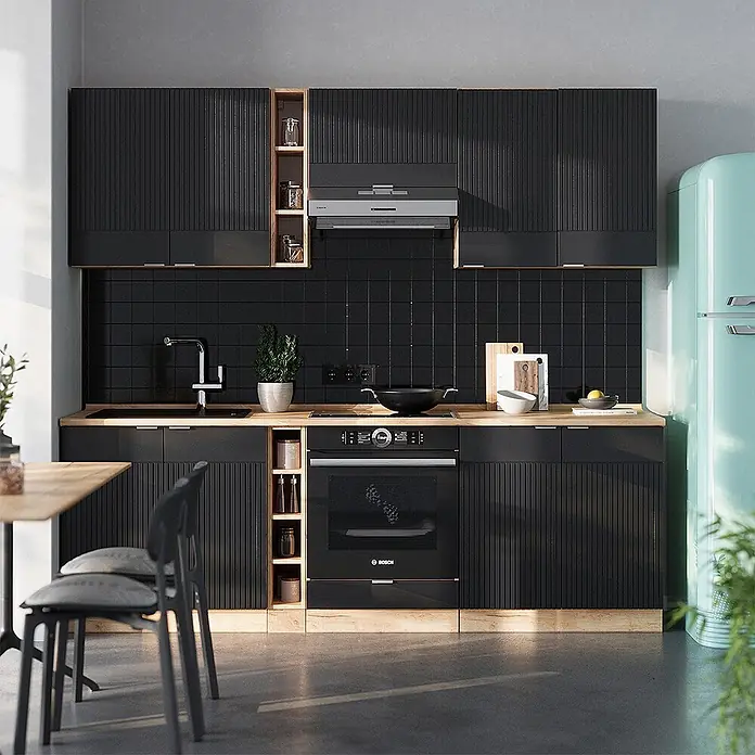 Vicco Küchenzeile Fame-Line Schwarz gestreift/Goldkraft Eiche, AP Anthrazit - Breite: 235 cm, Schwarz gestreift, Ohne Elektrogeräte - Moderne schwarze Küche mit geriffelten Schrankfronten, Holztheken und integriertem Bosch-Ofen. Schwarze Spüle und Dunstabzugshaube.