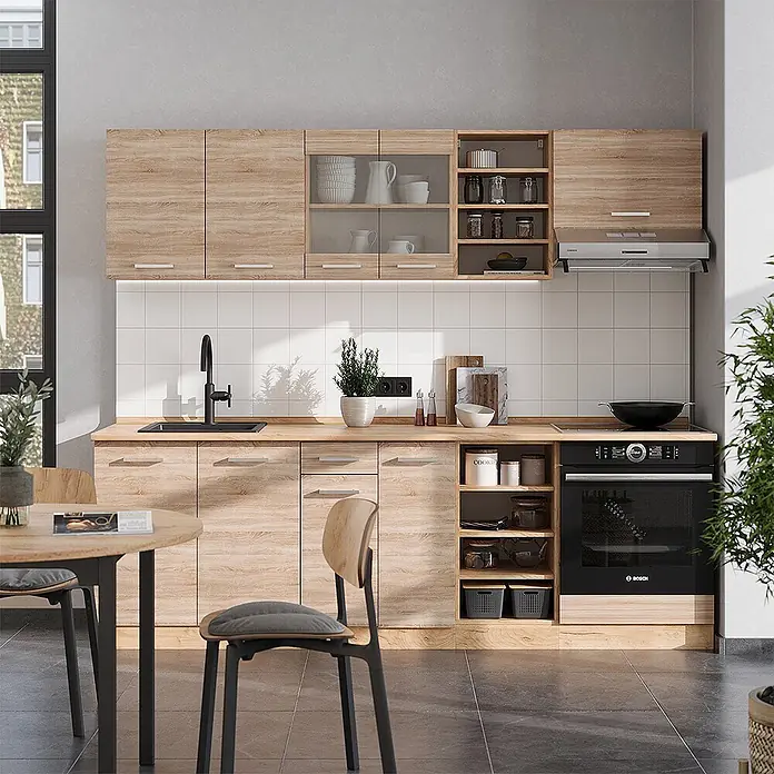 Vicco Küchenzeile R-Line Sonoma/Goldkraft Eiche ohne Arbeitsplatte - Sonoma, Ohne Elektrogeräte - Modernes Küchenschränke-Set in heller Holzoptik mit integrierter Spüle, Backofen und offenen Regalen für eine funktionale Kochumgebung.