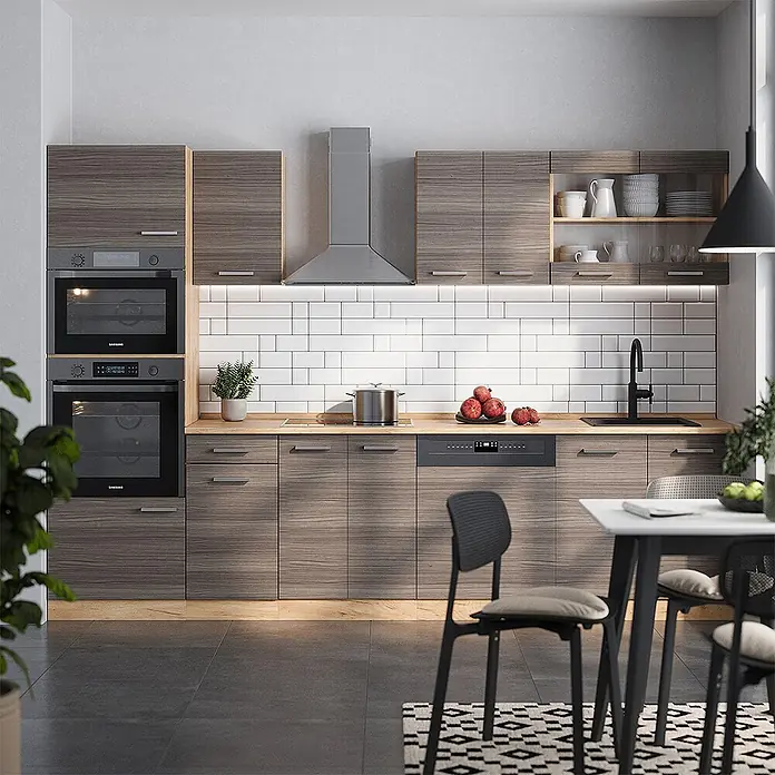 Vicco Küchenzeile R-Line Edelgrau/Goldkraft Eiche mit Hochschrank, AP Eiche - Breite: 300 cm, Edelgrau, Ohne Elektrogeräte - Komplette moderne Küche mit graubraunen Holzoptik-Schränken, integrierten Öfen, Geschirrspüler und einer Holzplatte.