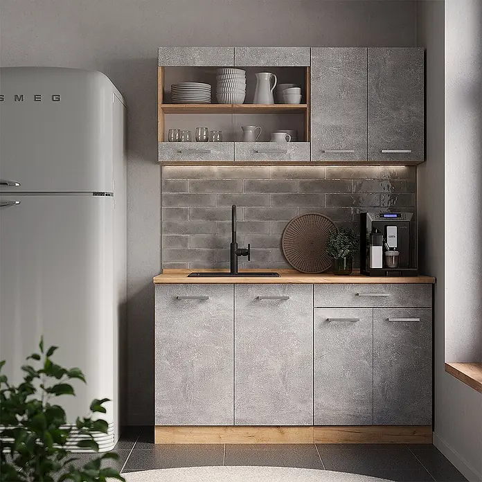 Vicco Singleküche R-Line Beton/Goldkraft Eiche ohne Arbeitsplatte - Beton, Ohne AP - Moderne Küche mit grauen Betonoptik-Schränken, Holz-Arbeitsplatte, integrierter Spüle und offenem Regal.