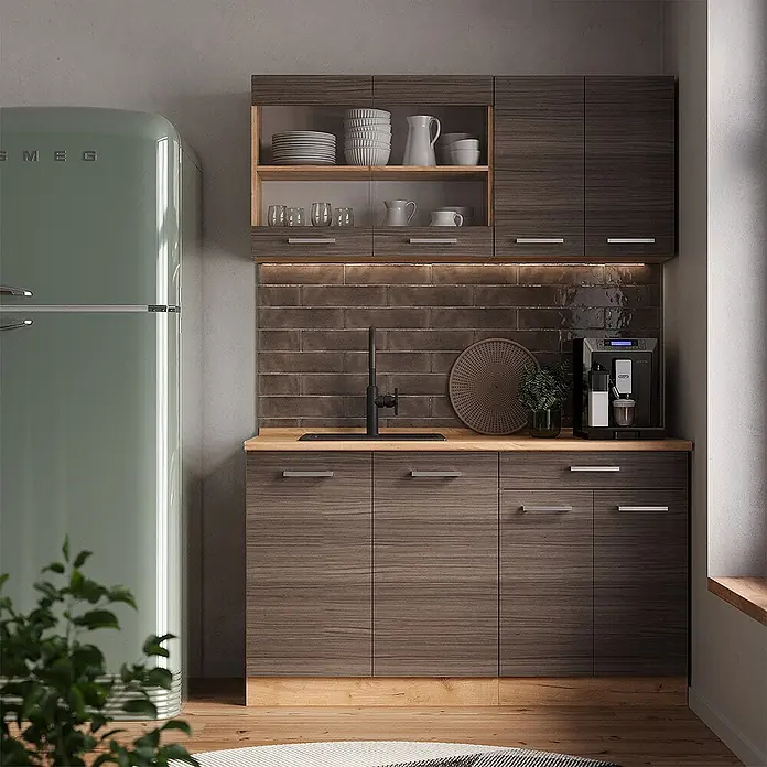 Vicco Singleküche R-Line Edelgrau/Goldkraft Eiche, AP Anthrazit - Breite: 140 cm, Edelgrau, Mit AP Anthrazit - Moderne Küche mit dunklen Holzmaserungsschränken, heller Arbeitsplatte und salbeigrüner Retro-Kühlschrank.