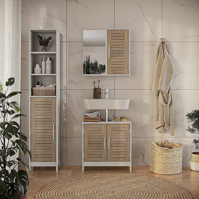 Vicco Badmöbel-Set Looma Weiß/Eiche 3 Teile - Gesamtbreite Badmöbel: 70 cm, Weiß, Matt - Modernes Badmöbel-Set mit hellen Holzlamellentüren und weißen Rahmen, in einem Badezimmer gezeigt.