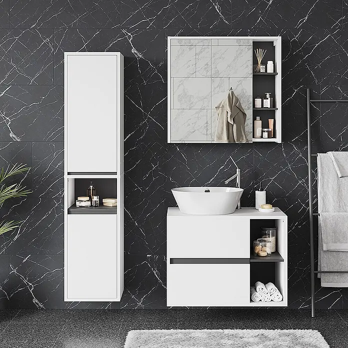 Vicco Badmöbel-Set Viola Weiß/Grau 3 Teile - Weiß, Matt - Weißer Badschrank mit Waschbecken, passendem Hochschrank und Spiegelschrank in modernem Bad mit dunklen Marmorwänden.