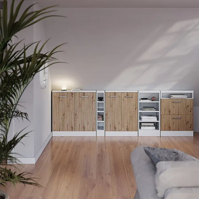 Vicco Schrankküche R-Line Artisan-Eiche mit 2 Türen - Artisan-Eiche, Dachschrägenschrank 60cm - Modulares Schranksystem mit hellen Holzlamellenfronten und weißen Rahmen, in einem Raum mit Dachschräge.