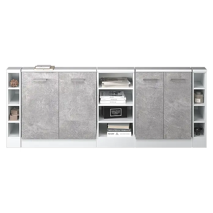 Vicco Schrankküche R-Line Beton 5er Set - Beton, Dachschrägenzeile 210cm - Modulares Stauraummöbel mit weißem Rahmen und grauen, strukturierten Schranktüren, flankiert von offenen Regalen für Bücher und Deko.
