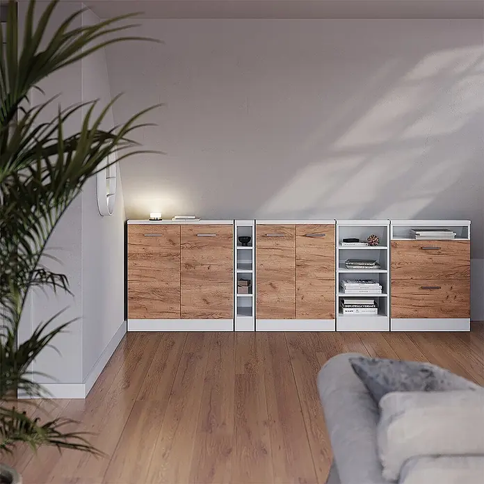 Vicco Schrankküche R-Line Weiß mit 4 Fächern - Dachschrägenschrank 15 cm offen - Modulare Stauraumeinheit mit Holzoptik-Türen und weißen Rahmen, mit offenen Regalen, in einem Wohnzimmer.
