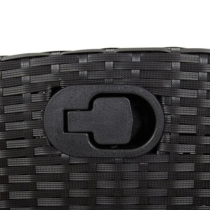 Furnicato Gartenbank PE-Rattan - B x T x H: 105 x 86 x 83 cm, Schwarz - Schwarzer versenkter Kunststoff-Verschlussmechanismus auf schwarzem geflochtenem Kunstrattan.