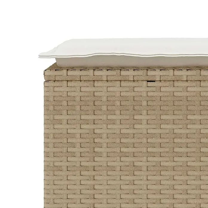 Furnicato Gartenbank - B x T x H: 110 x 40 x 44 cm, Beige und Creme - Beigefarbene Rattan-Outdoor-Aufbewahrungsbox mit weißem Kissen.