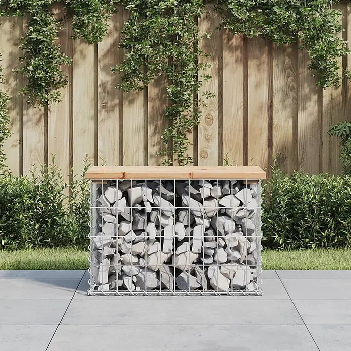 Furnicato Gartenbank Kiefernholz - B x T x H: 63 x 31,5 x 42 cm, Natürliche Kiefer - Garten-Gabionenbank mit heller Holzplatte, gefüllt mit grauen Steinen.