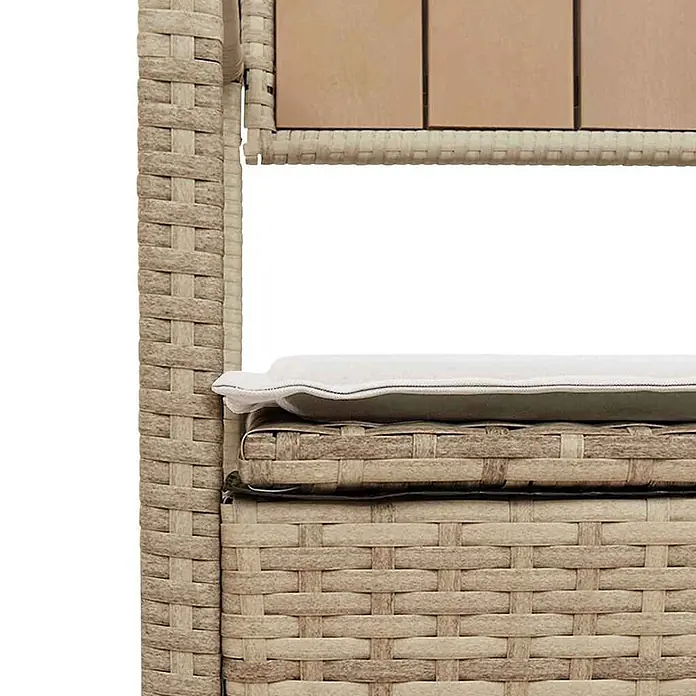 Furnicato Gartenbank - B x T x H: 111,5 x 54 x 74 cm, Beige und Cremeweiß - Beige geflochtene Outdoor-Möbel mit hellem Kissen auf dem Sitz.