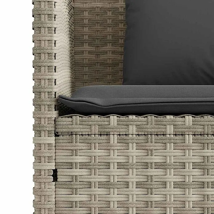 Furnicato Gartenbank PE-Rattan - B x T x H: 113 x 61 x 87 cm, Hellgrau - Helles Rattan-Gartenstuhl mit dunkelgrauen Sitz- und Rückenkissen.