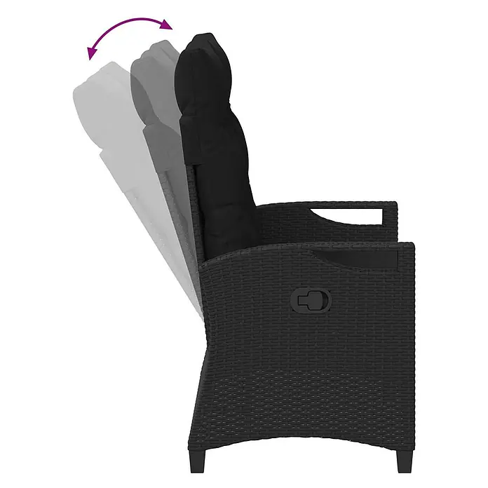 Furnicato Gartenbank pulverbeschichtet - B x T x H: 60 x 105 x 112 cm, Schwarz - Schwarzer Rattan-Relaxstuhl mit schwarzem Kissen und verstellbarer Rückenlehne, der seine Liegefunktion zeigt.