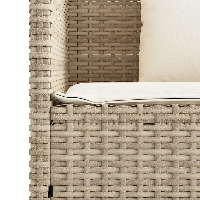 Furnicato Gartenbank - B x T x H: 120 x 50 x 90,5 cm, Beige und Creme - Hellbeiger Rattan-Sessel mit weißen Sitz- und Rückenkissen.