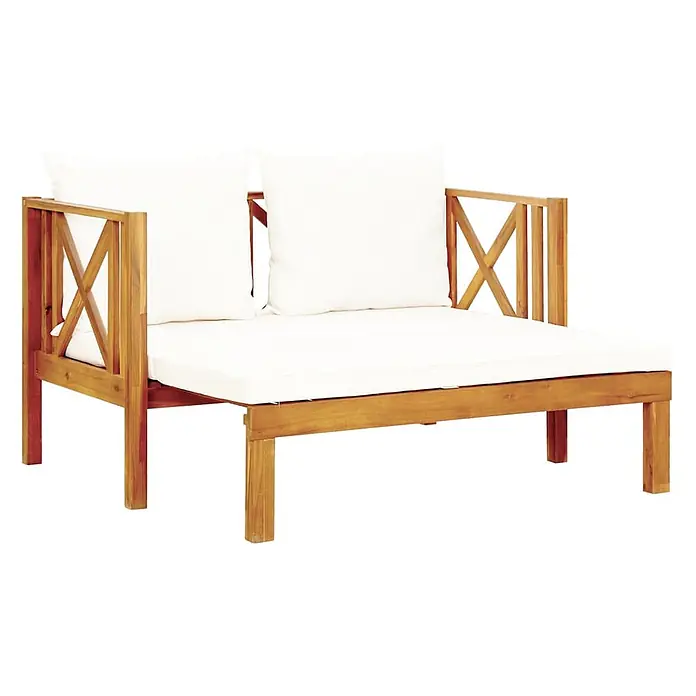 Furnicato Gartenbank - Creme - Hölzernes Zweisitzer-Gartensofa mit X-förmigen Armlehn-Akzenten und weißen Kissen.