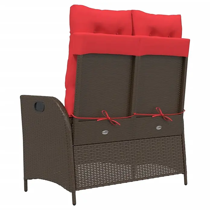 Furnicato Gartenbank PE-Rattan - B x T x H: 104 x 86 x 83 cm, Braun - Braunes Polyrattan-Gartensofa mit leuchtend roten Rückenkissen, mit roten Bändern befestigt. Von hinten gesehen.