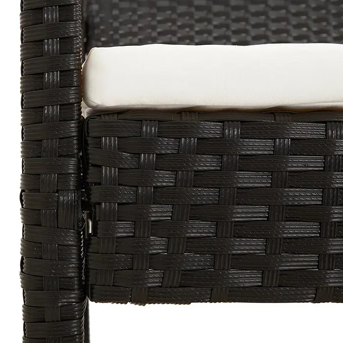 Furnicato Gartenbank PE-Rattan - B x T x H: 58 x 105 x 74 cm, Schwarz und Weiß - Nahaufnahme eines schwarzen Rattan-Stuhls mit weißem Kissen.