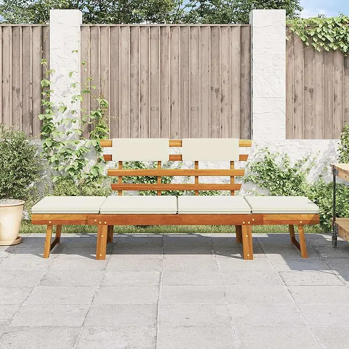 Furnicato Gartenbank Akazie-Massivholz geölt - B x T x H: 190 x 68 x 74 cm, Braun und Weiß - Gartenbank aus Holz mit cremefarbenen Kissen auf einer Terrasse.