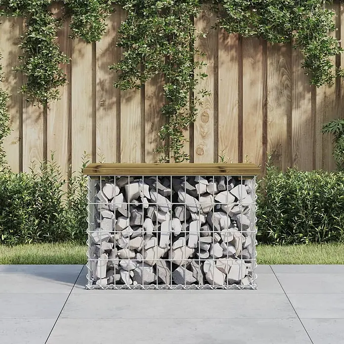 Furnicato Gartenbank Kiefernholz imprägniert - B x T x H: 63 x 31,5 x 42 cm, Imprägniertes Kiefernholz - Gabionenbank mit hellgrauen Steinen und Holzplatte.
