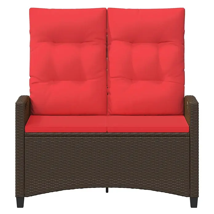 Furnicato Gartenbank pulverbeschichtet - B x T x H: 60 x 105 x 112 cm, Braun und Rot - Braunes Rattan-2-Sitzer-Gartensofa mit roten Sitz- und Rückenkissen.