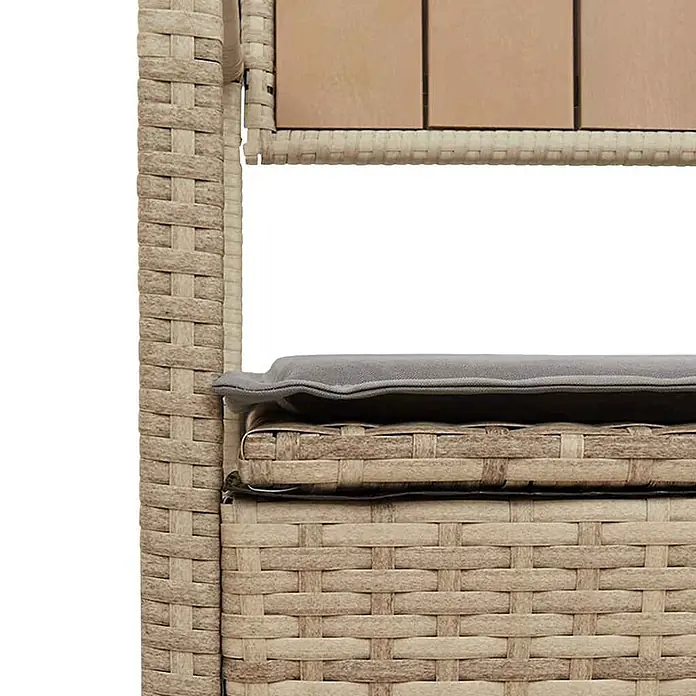 Furnicato Gartenbank - B x T x H: 111,5 x 54 x 74 cm, Beige und Hellgrau - Nahaufnahme beiger Rattan-Gartenmöbel mit grauem Kissen.