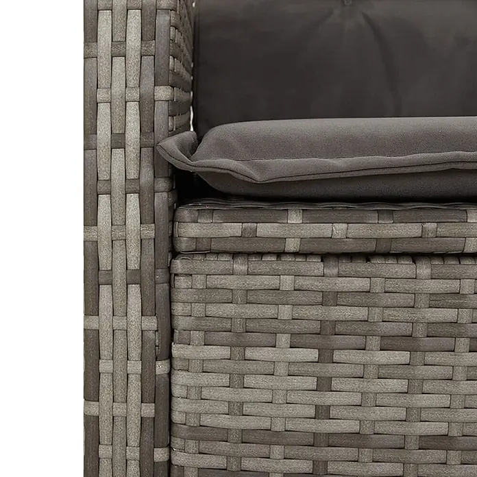 Furnicato Gartenbank - B x T x H: 59 x 86 x 93 cm, Grau - Nahaufnahme eines grauen, geflochtenen Rattan-Outdoor-Stuhls mit dunkelgrauen Kissen.
