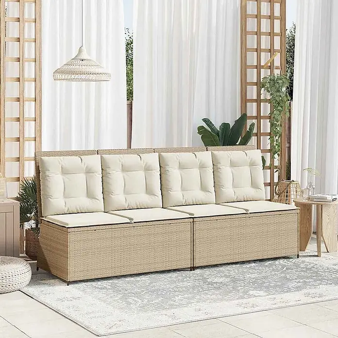 Furnicato Gartenbank - B x T x H: 95 x 108 x 95 cm, Beige und Creme - Beiges Rattan-Loungesofa mit Stauraum und cremefarbenen Kissen auf einer Terrasse.