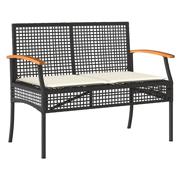Furnicato Gartenbank PE-Rattan - B x T x H: 108 x 57 x 85 cm, Schwarz - Schwarze Rattan-Gartenbank mit Holzarmlehnen und zwei cremefarbenen Kissen.