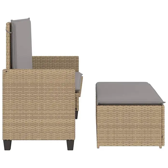 Furnicato Gartenbank PE-Rattan - B x T x H: 122 x 115 x 61,5 cm, Beige und Grau - Seitenansicht eines hellbraunen Korbsessels mit grauen Kissen und passendem Hocker.