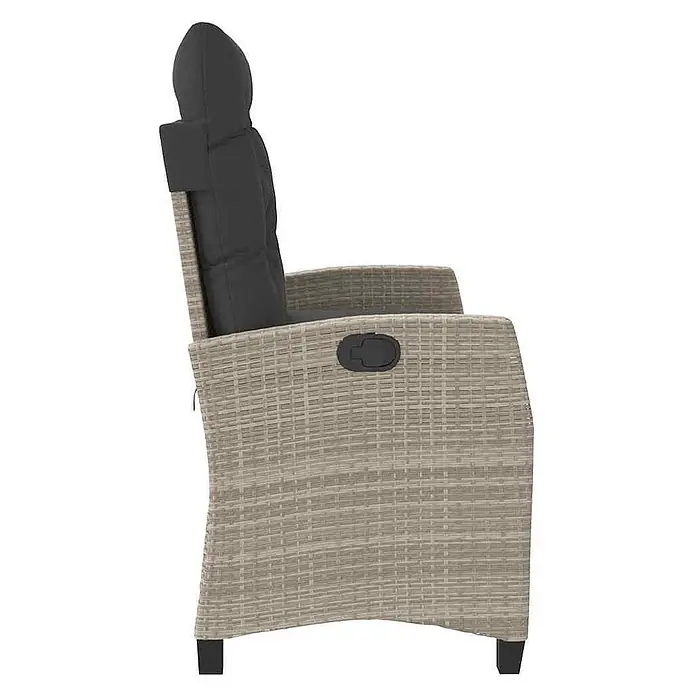 Furnicato Gartenbank - B x T x H: 66 x 90 x 93 cm, Hellgrau - Grauer Rattan-Liegesessel mit dunkelgrauen Kissen und einem Liegegriff an der Seite.