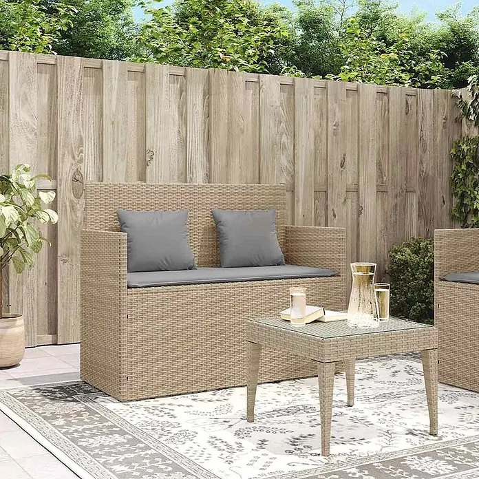 Furnicato Gartenbank PE-Rattan - B x T x H: 120 x 50 x 90,5 cm, Beige und Grau - Outdoor-Sitzgruppe aus naturfarbenem Rattan-Look mit Zweisitzer-Sofa, grauen Kissen und passendem Couchtisch.