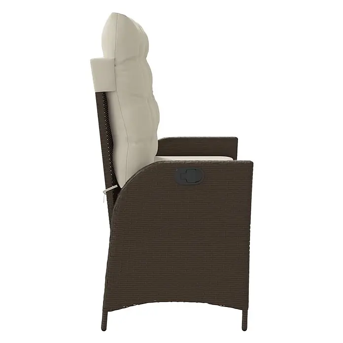 Furnicato Gartenbank - B x T x H: 59 x 86 x 93 cm, Braun und Creme - Brauner Korbsessel mit cremefarbenen Kissen und einem Neigungshebel an der Seite.