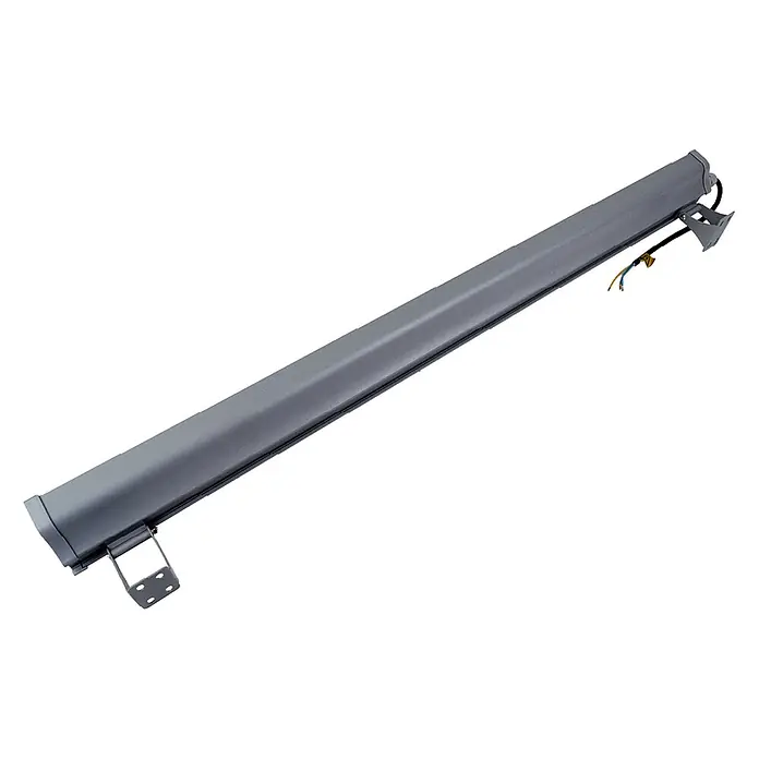 Luxula LED-Strahler LED-Hallenstrahler - 200 W, 25.000 lm, 5.000 K, L x B x H: 1.222 x 95 x 53 mm, IP65 - Graue lineare LED-Lichtleiste mit Montagehalterungen und elektrischen Kabeln.