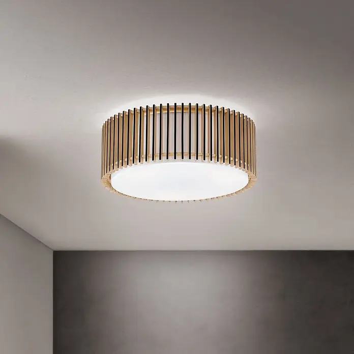 Orion Leuchten Deckenleuchte rund - E27 - Runde Deckenleuchte mit Lattenrahmen aus Naturholz und weißem Diffusor, an einer Decke montiert.
