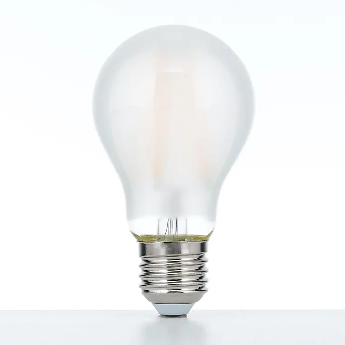 Orion Leuchten LED-Lampe - E27, Dimmbar, Warmweiß, 806 lm, 8 W - Milchglas-LED-Glühbirne mit klarem Boden und Metallschraubsockel.