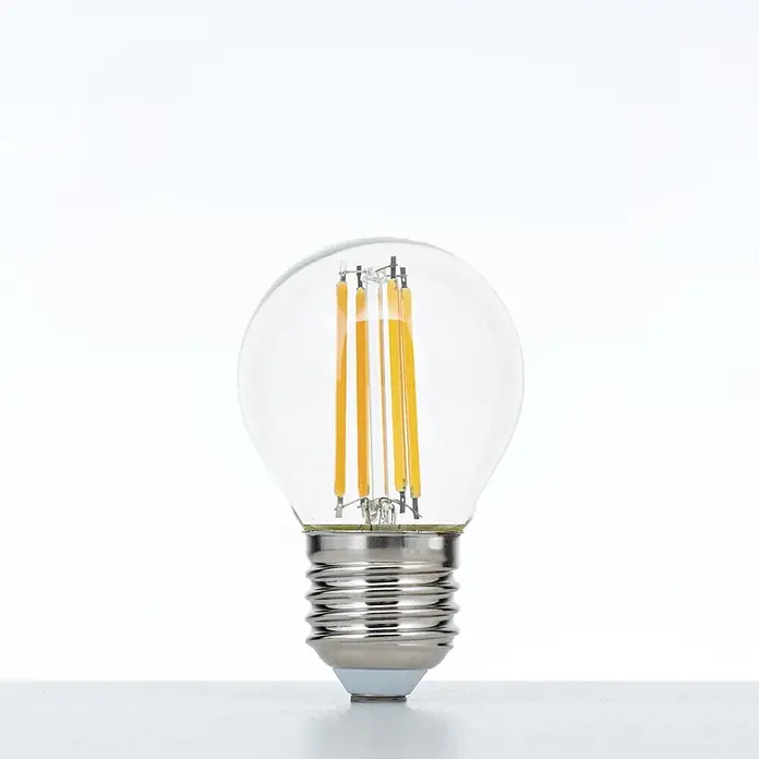 Orion Leuchten LED-Lampe - E27, Dimmbar, Warmweiß, 450 lm, 4,5 W - Klare Glas-LED-Glühbirne mit sichtbaren gelben Filamenten und silbernem Schraubsockel.