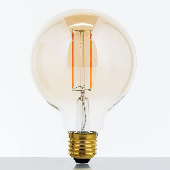 Orion Leuchten LED-Lampe - E27, Dimmbar, Warmweiß, 550 lm, 6 W - Große, runde, bernsteinfarbene LED-Glühbirne mit goldenem Schraubsockel.