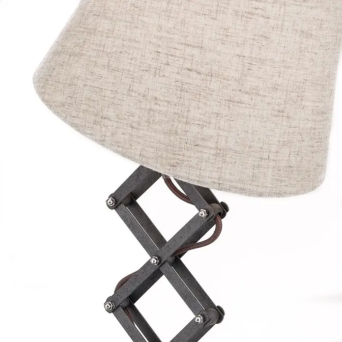 Orion Leuchten Tischleuchte - 40 W, L x B x H: 25 x 25 x 67 cm, E27 - Lampe mit beigem Stoffschirm und dunkelgrauem Scherenarmgestell mit braunem Textilkabel.