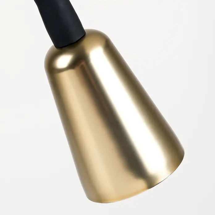 Orion Leuchten Tischleuchte - 40 W, L x B x H: 25 x 16 x 47 cm, GU10 - Goldfarbener konischer Metall-Lampenschirm, verbunden mit einem schwarzen zylindrischen Oberteil.