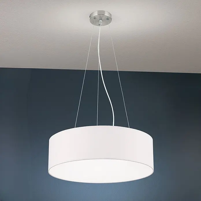 Orion Leuchten Pendelleuchte rund - E27 - Weiße trommelförmige Pendelleuchte mit gebürsteter Metall-Deckenrosette, hängt von der Decke.