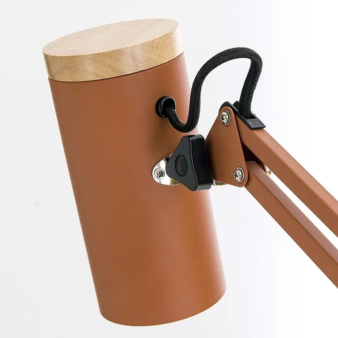 Orion Leuchten Klemmleuchte - 40 W, L x B x H: 55 x 8 x 86 cm - Matter brauner Schreibtischlampenkopf mit Holzplatte, schwarzem geflochtenen Kabel und verstellbarem Arm.