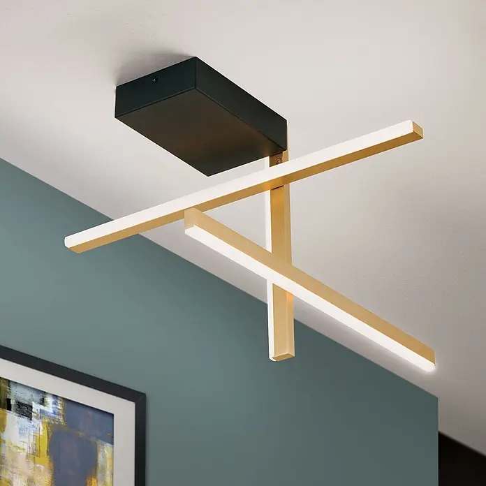 Orion Leuchten LED-Deckenleuchte - L x B x H: 50 x 50 x 30 cm - Moderne LED-Deckenleuchte mit schwarzem Sockel und kreuzenden goldenen Leuchtelementen.