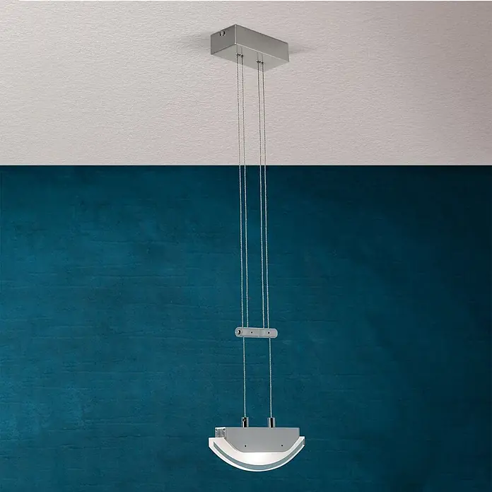 Orion Leuchten LED-Pendelleuchte rund -  - Moderne silberne Pendelleuchte mit rechteckigem Deckenbaldachin, verstellbaren Drahtseilen und gebogenem, mattiertem Diffusor.