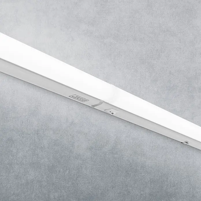 Orion Leuchten LED-Unterbauleuchte - L x B x H: 57,8 x 3,6 x 2,3 cm, 230 V - Weiße lineare LED-Leuchte mit integriertem Ein-/Ausschalter und Produktspezifikationen auf einem Etikett.