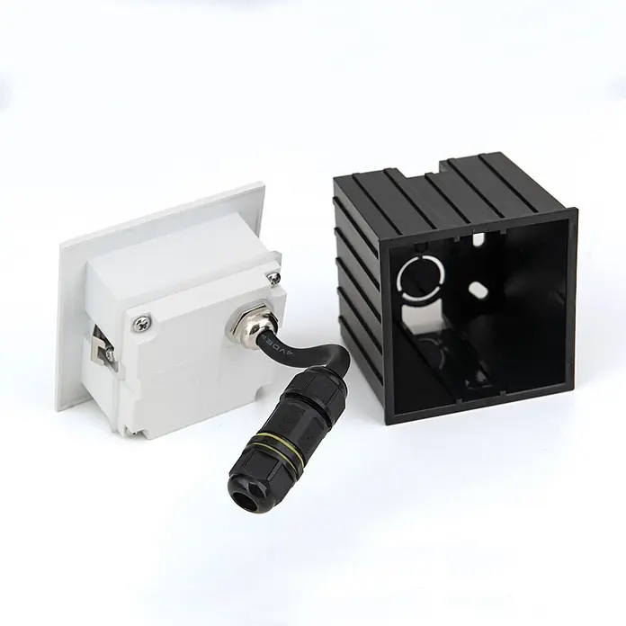 Orion Leuchten LED-Einbauleuchte - L x B x H: 7,2 x 8,5 x 8,5 cm - Weiße Unterputzdose mit Kabelverschraubung und separater schwarzer Einbaudose für die Installation.