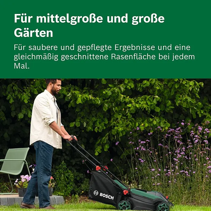 Bosch Power for All 18V Akku-Rasenmäher ROTAK18V2-38 - Ohne Akku, Schnittbreite: 38 cm - Ein Mann mäht den Rasen in einem Garten mit einem schwarz-grünen Bosch Rasenmäher.